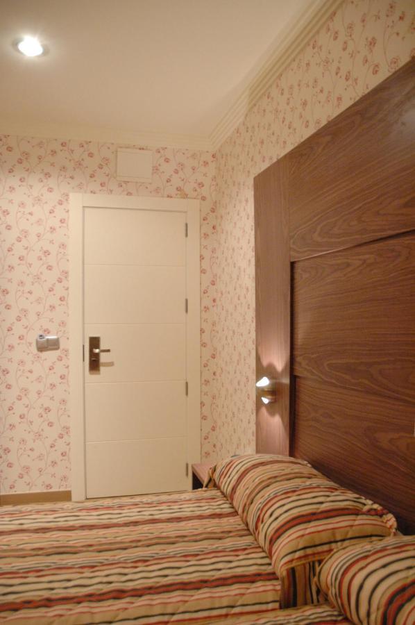 Hotel Ideal Villarrobledo Buitenkant foto