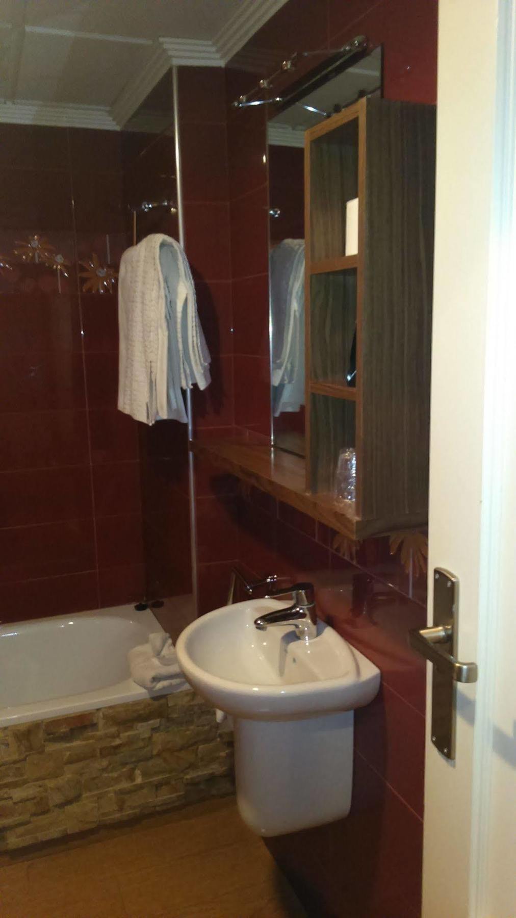 Hotel Ideal Villarrobledo Buitenkant foto